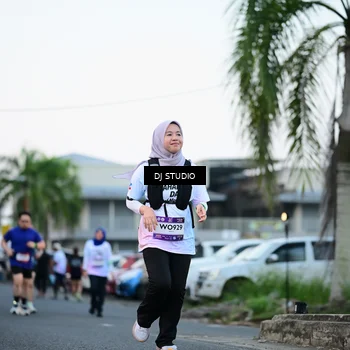 Runner Photo 7903825