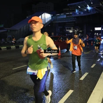Runner Photo 7903828