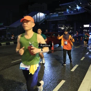 Runner Photo 7903829