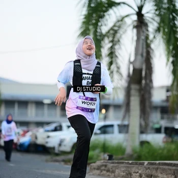 Runner Photo 7903835