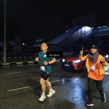 Runner Photo 7903839