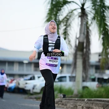 Runner Photo 7903840