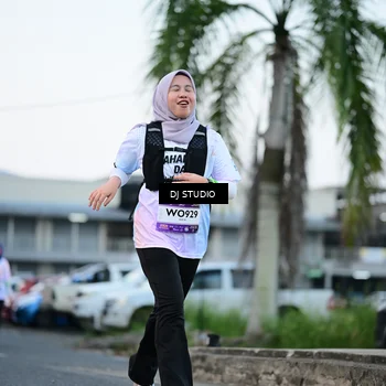 Runner Photo 7903842