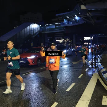 Runner Photo 7903844