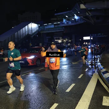 Runner Photo 7903845