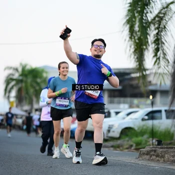 Runner Photo 7903846