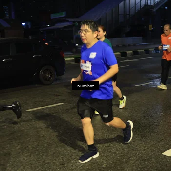 Runner Photo 7903856
