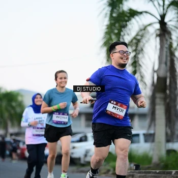 Runner Photo 7903861