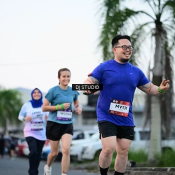Runner Photo 7903864