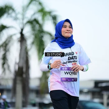 Runner Photo 7903900