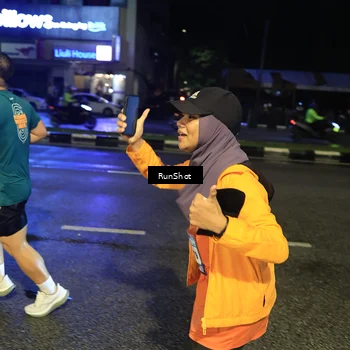 Runner Photo 7903912