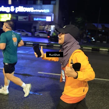 Runner Photo 7903922