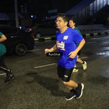 Runner Photo 7903924