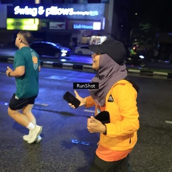 Runner Photo 7903927