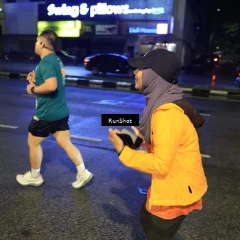 Runner Photo 7903930
