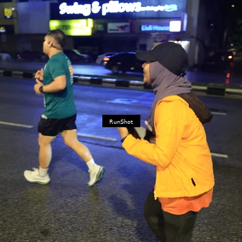 Runner Photo 7903935