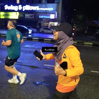 Runner Photo 7903943