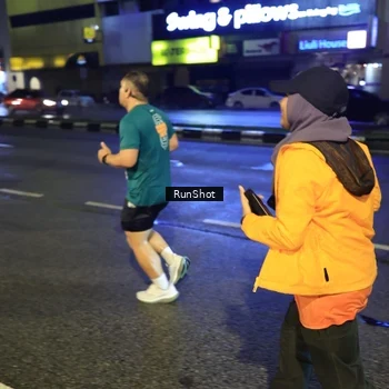 Runner Photo 7903946