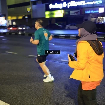 Runner Photo 7903950