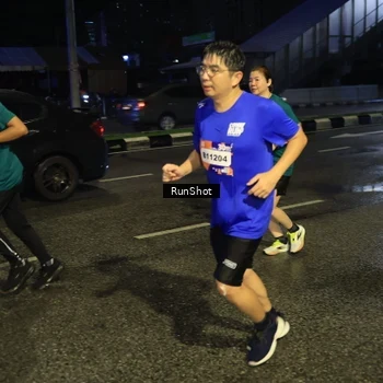 Runner Photo 7903953