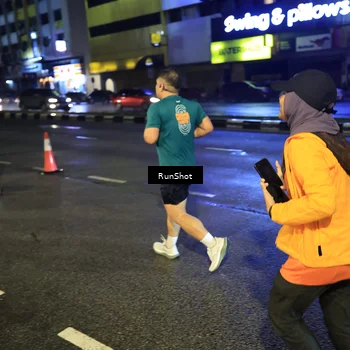 Runner Photo 7903954