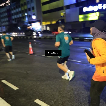 Runner Photo 7903959