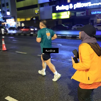 Runner Photo 7903970