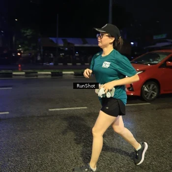 Runner Photo 7903972
