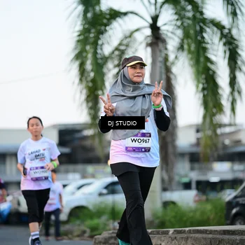 Runner Photo 7903983