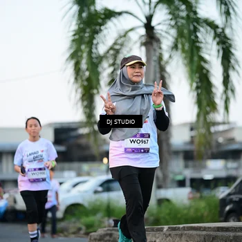 Runner Photo 7903985