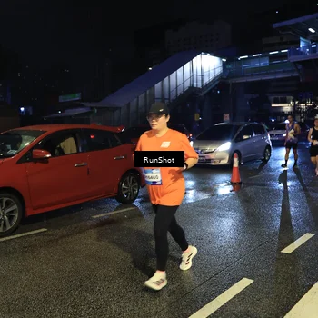 Runner Photo 7903989