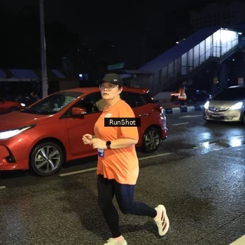 Runner Photo 7904000