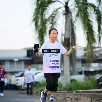 Runner Photo 7904002