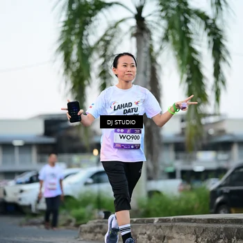 Runner Photo 7904007