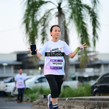 Runner Photo 7904013