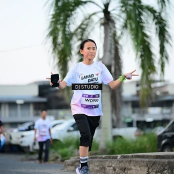 Runner Photo 7904019