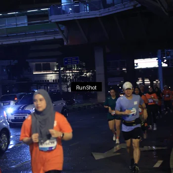 Runner Photo 7904021