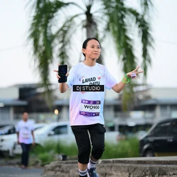 Runner Photo 7904034