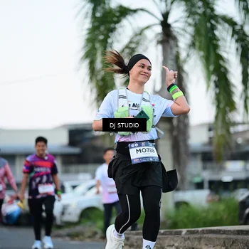 Runner Photo 7904038