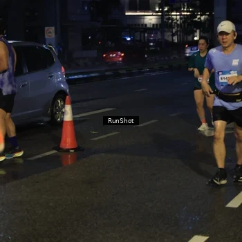 Runner Photo 7904043