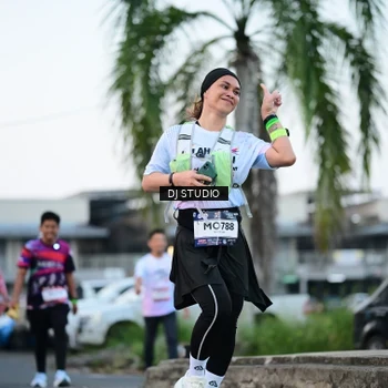 Runner Photo 7904046