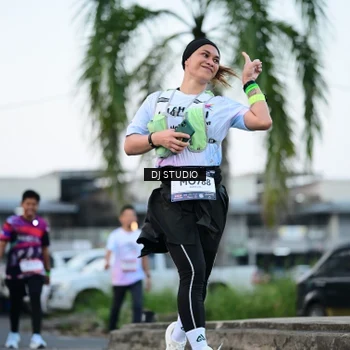 Runner Photo 7904047