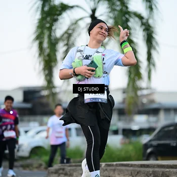 Runner Photo 7904051