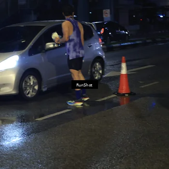 Runner Photo 7904054