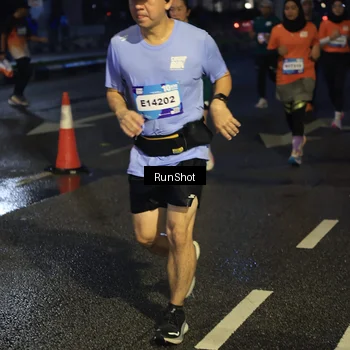 Runner Photo 7904070
