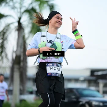 Runner Photo 7904073