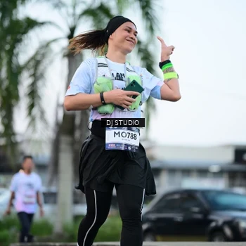 Runner Photo 7904088
