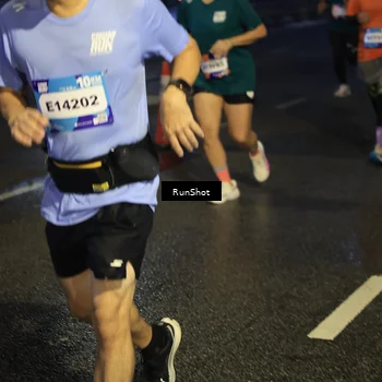 Runner Photo 7904089