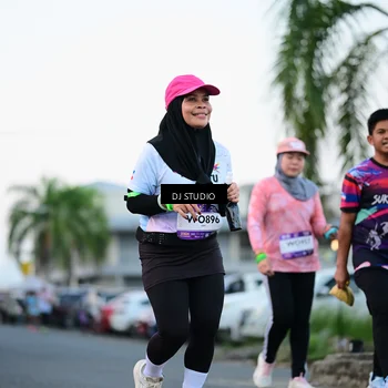 Runner Photo 7904090