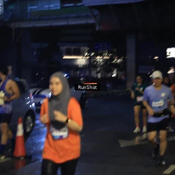 Runner Photo 7904095
